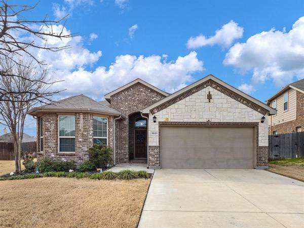 1221 Vaughna Drive, Weatherford, TX 76087