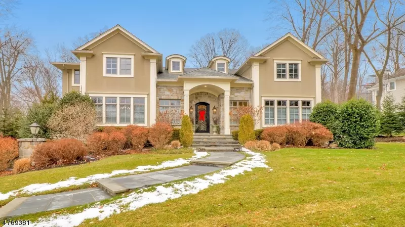 31 Hampshire Hill Rd, Upper Saddle River Boro, NJ 07458