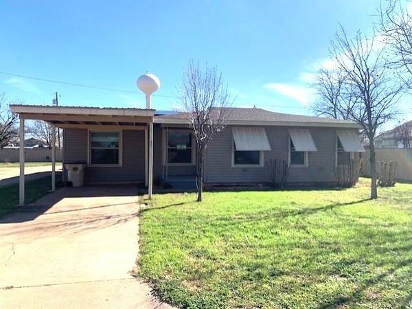 821 Avenue J,  Anson,  TX 79501