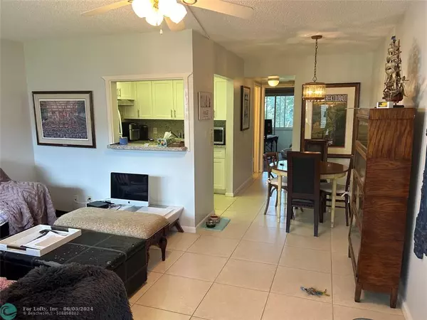 Deerfield Beach, FL 33442,283 Tilford  #1