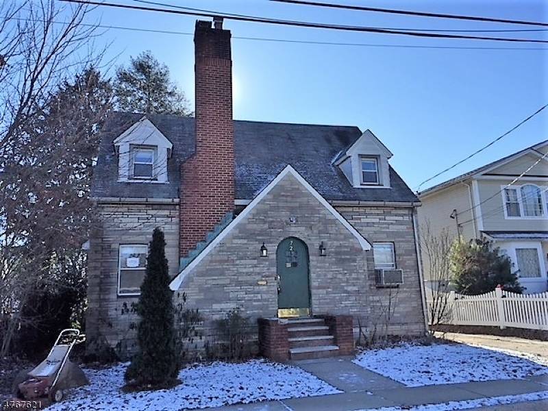 72 Westside Ave, Bergenfield Boro, NJ 07621