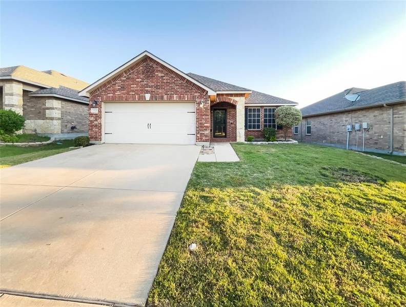 2429 Grand Rapids Drive, Fort Worth, TX 76177