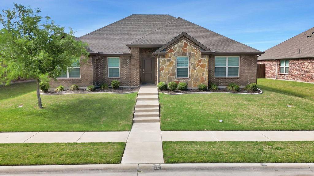 527 Cottonview Drive, Waxahachie, TX 75165