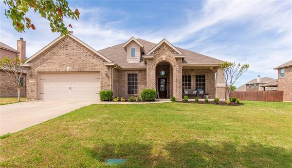 1519 Oak Park Lane, Cedar Hill, TX 75104