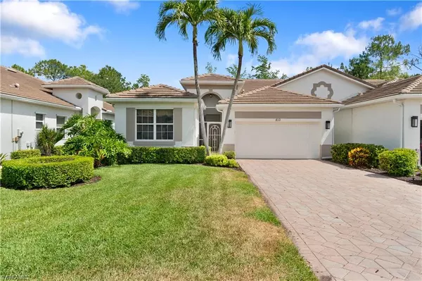 810 Grafton CT 3, Naples, FL 34104