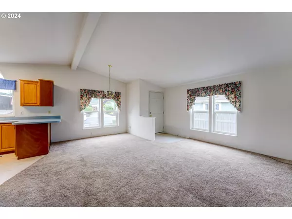 Beaverton, OR 97006,17680 NW SHADY FIR LOOP #36