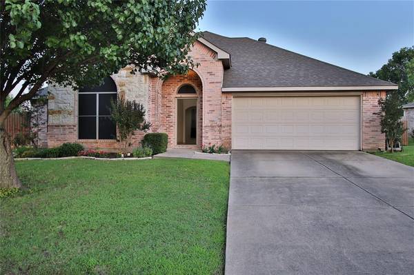 1920 Fountain Spray Drive, Wylie, TX 75098