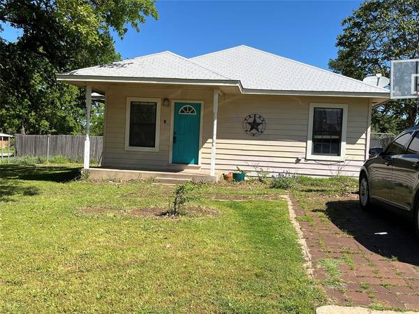 605 NE 9th Street, Mineral Wells, TX 76067