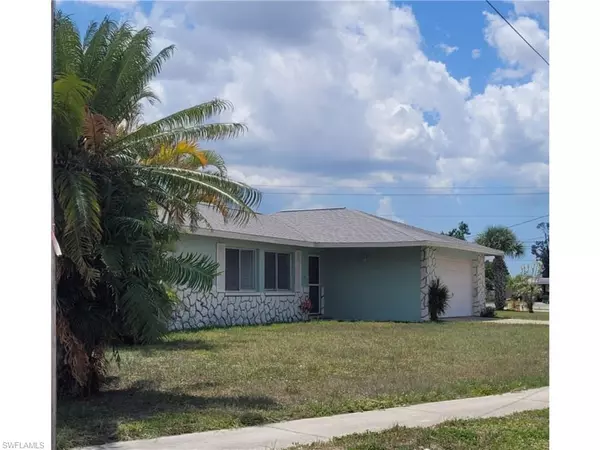 847 Hydrangea DR, North Fort Myers, FL 33903