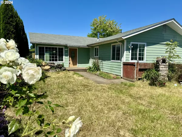 1003 CHESTNUT ST, Kelso, WA 98626