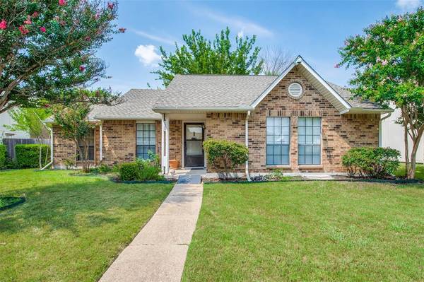 1305 Woodland Court, Allen, TX 75002