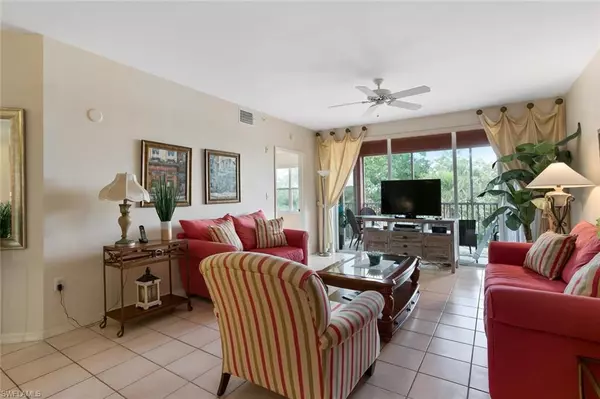 Naples, FL 34110,519 ROMA CT 306