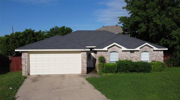 1511 Parrot Court, Desoto, TX 75115