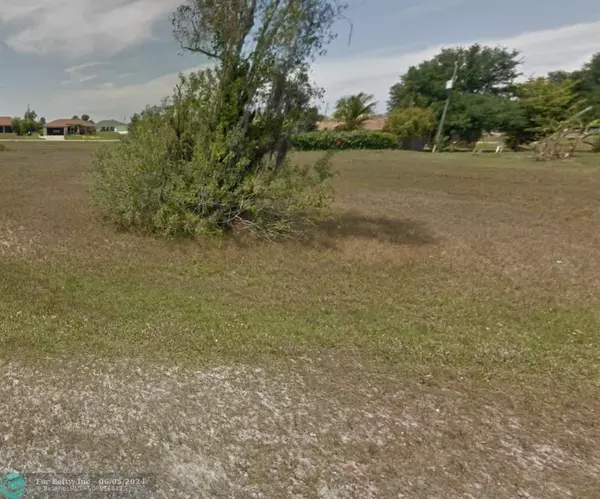 Cape Coral, FL 33909,2804 NE 7th Pl