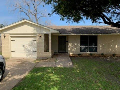 318 W Coral Way, Grand Prairie, TX 75051