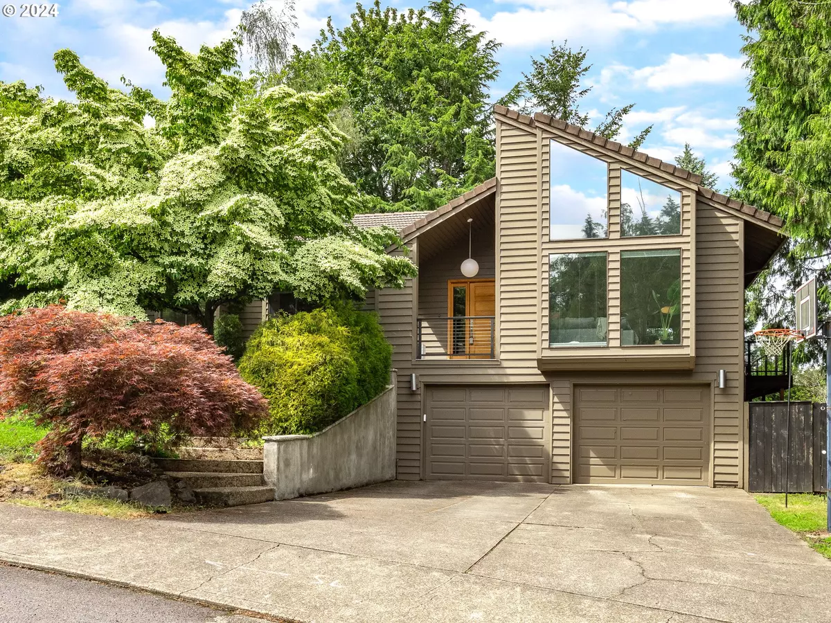 Portland, OR 97219,10022 SW BALMER CIR