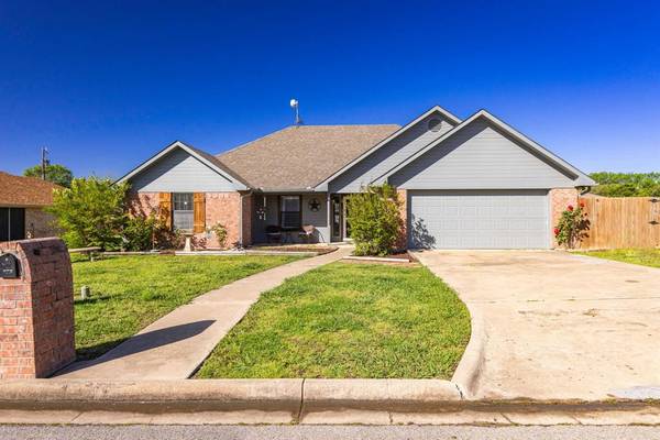 100 Springfield Drive, Cooper, TX 75432