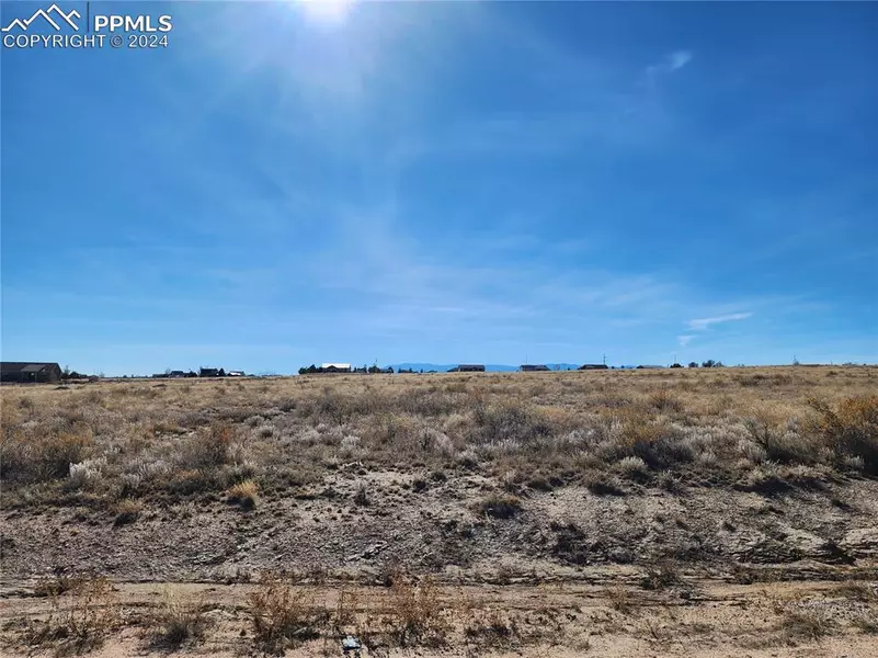 852 E Cholla DR, Pueblo West, CO 81007