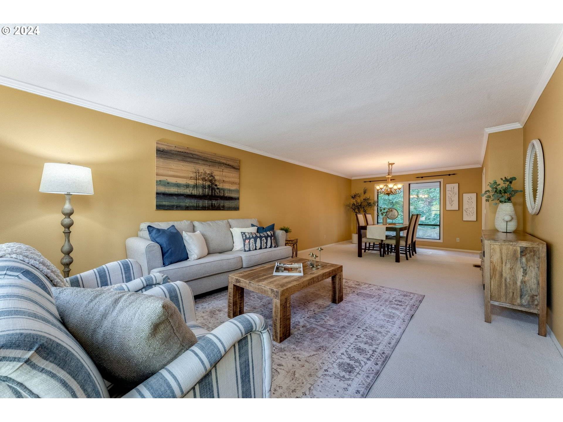Lake Oswego, OR 97034,19428 RIVER RUN DR