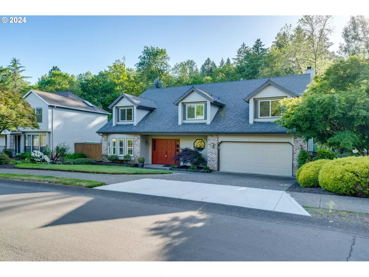 Lake Oswego, OR 97034,19428 RIVER RUN DR