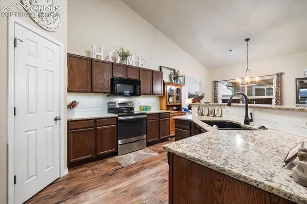 9435 Sand Myrtle DR, Colorado Springs, CO 80925