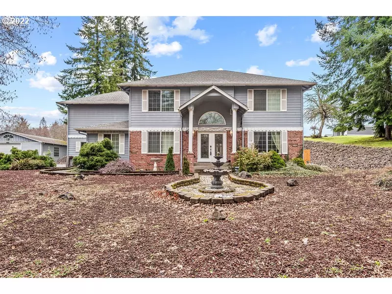 6 Sun Crest LN, Cathlamet, WA 98612