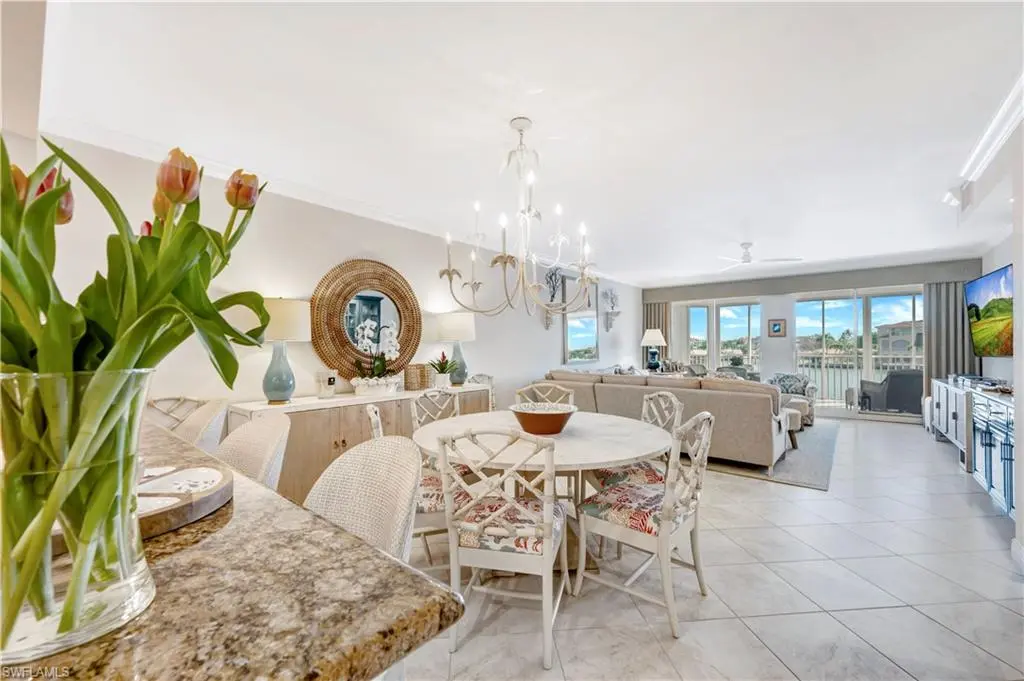9790 Gulf Shore DR 105, Naples, FL 34108
