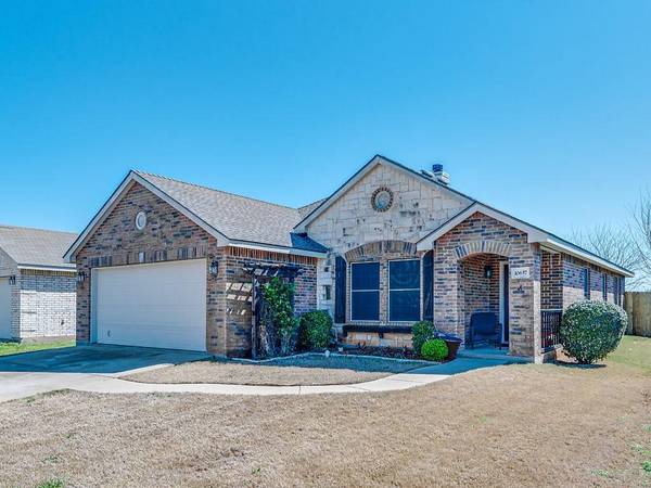 10637 Flagstaff Run, Fort Worth, TX 76140