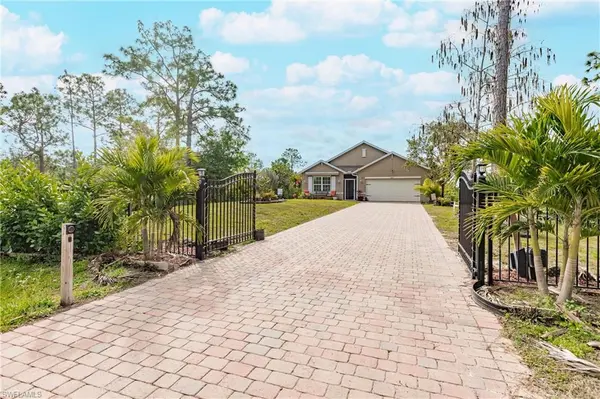3660 27th AVE NE, Naples, FL 34120
