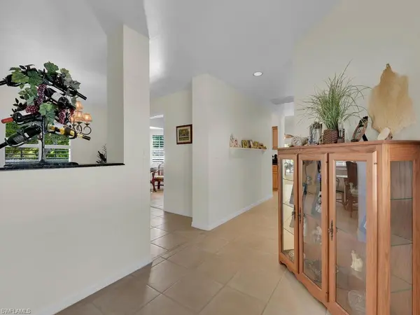 2803 Aintree LN F201, Naples, FL 34112
