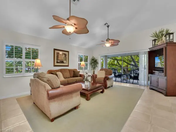 2803 Aintree LN F201, Naples, FL 34112