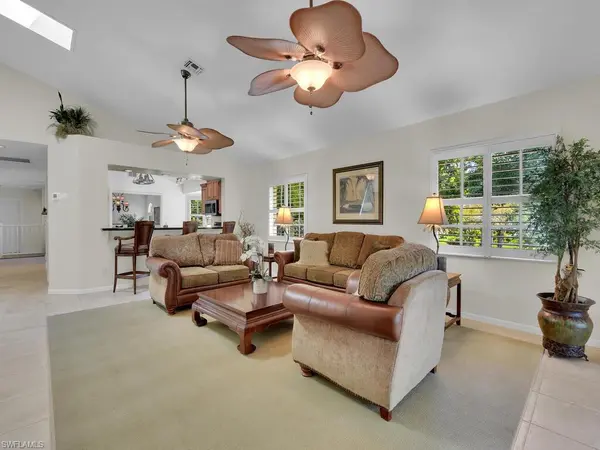 2803 Aintree LN F201, Naples, FL 34112
