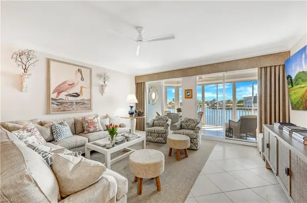 9790 Gulf Shore DR 105, Naples, FL 34108