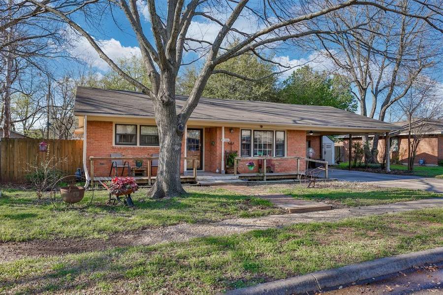 1708 Morningside Street, Gainesville, TX 76240