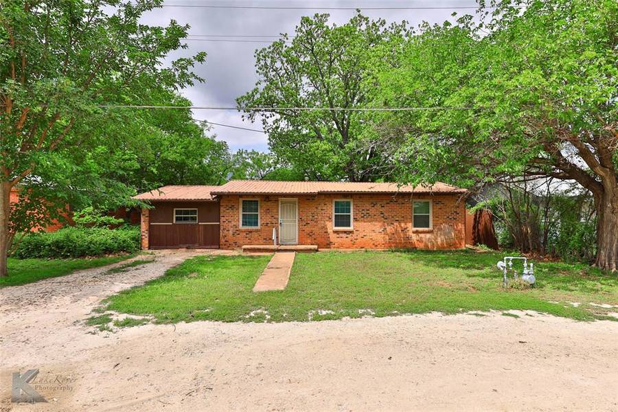 510 Scurry Avenue, Tuscola, TX 79562