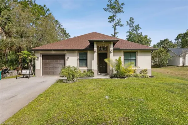 326 4th ST NE, Naples, FL 34120