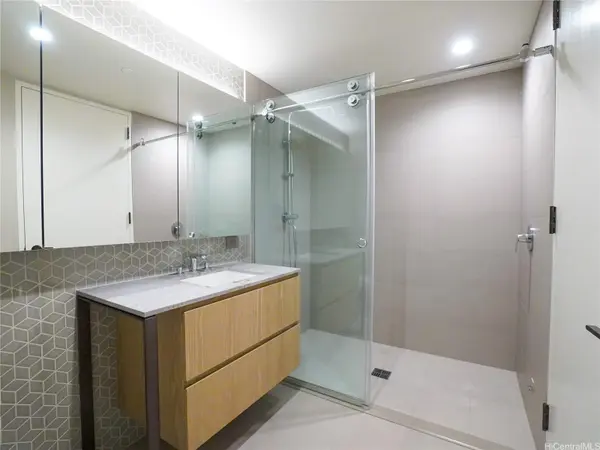 1000 Auahi Street #2105, Honolulu, HI 96814
