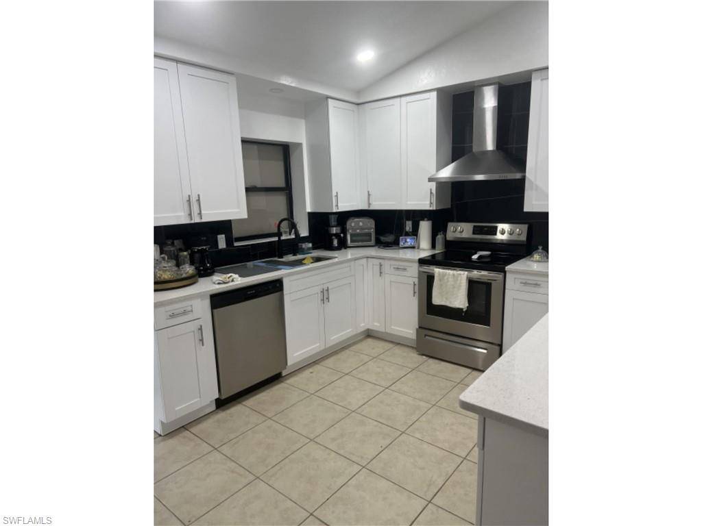 Fort Myers, FL 33967,7055-7057 Babcock RD