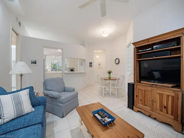 800 Breakaway LN 103, Naples, FL 34108