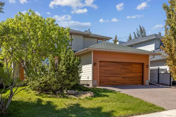 Calgary, AB T3E 2T1,112 Straddock CRES SW