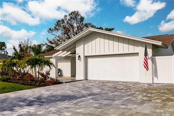 771 108th AVE N, Naples, FL 34108