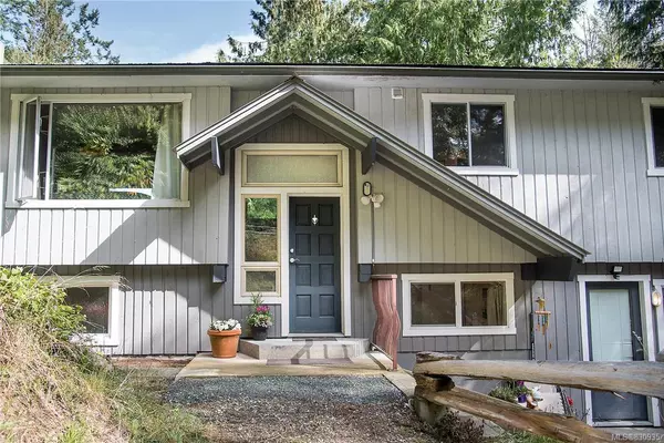 Salt Spring, BC V8K 1Y3,341 Reynolds Rd