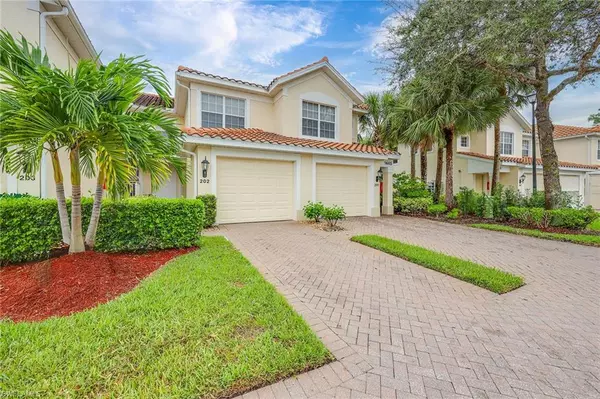 1445 Tiffany LN 202, Naples, FL 34105