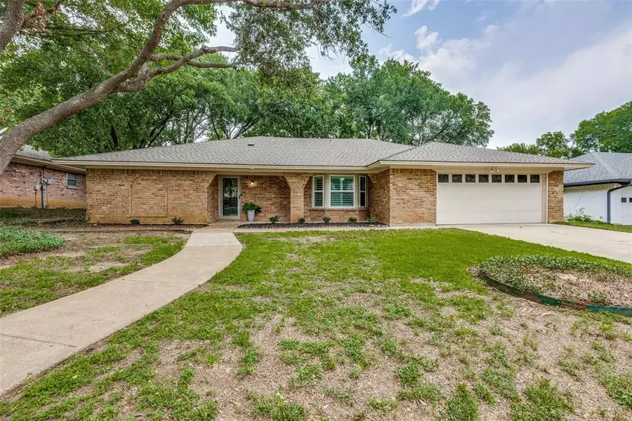 5307 Firewood Drive, Arlington, TX 76016