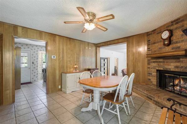 Valley View, TX 76272,2446 Neely Trail