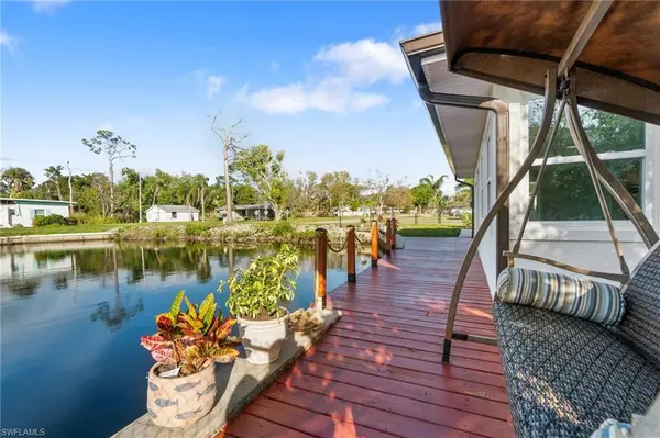 8141 Cleaves RD, North Fort Myers, FL 33903