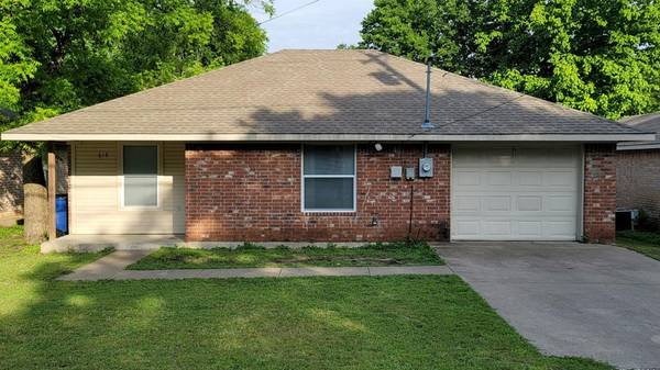 618 N Jackson Street, Waxahachie, TX 75165