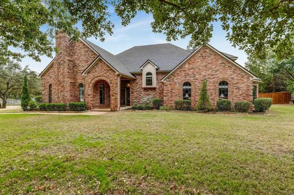 440 Wolf Run Road, Bartonville, TX 76226