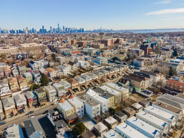 61 Terhune Ave, Jersey City, NJ 07305