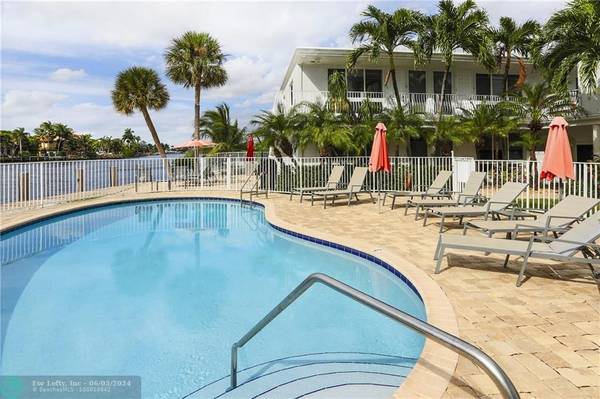 Pompano Beach, FL 33062,1705 N Riverside Dr  #3